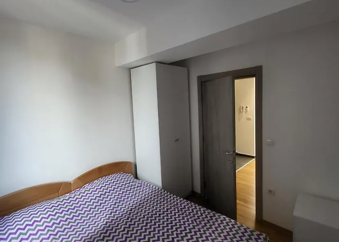 2 Bedroom In *