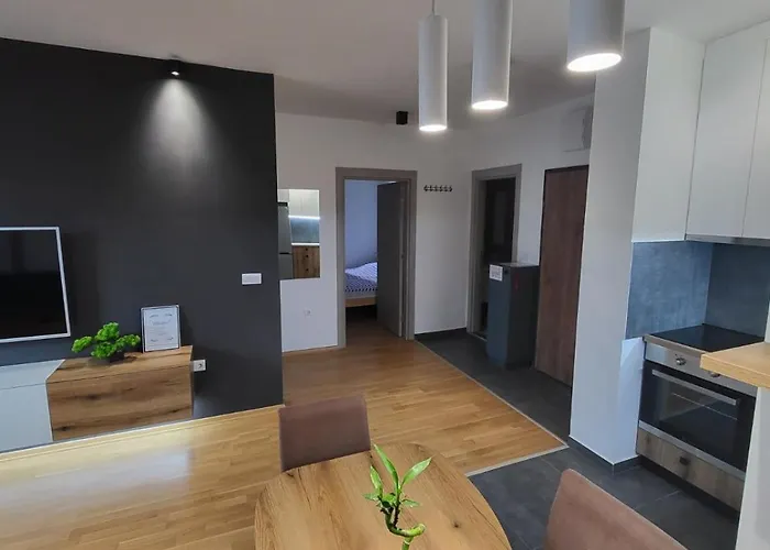 2 Bedroom In Apartment